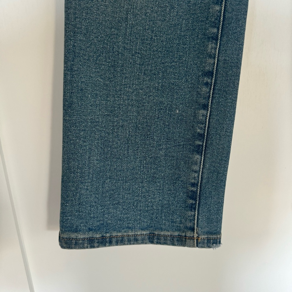 Good American Good Vintage straight leg jeans - Picture 4 of 13